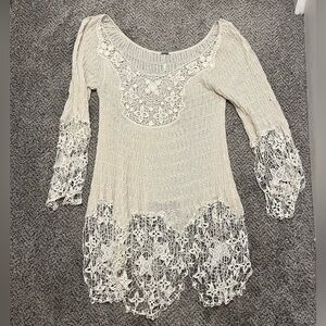 Free People or Forgotten Grace cream lace tunic Women’s Size small